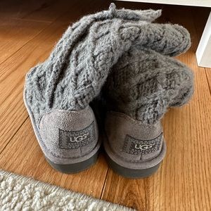 Toddler girl’s crochet Ugg boots. Good used condition. Worn very little.